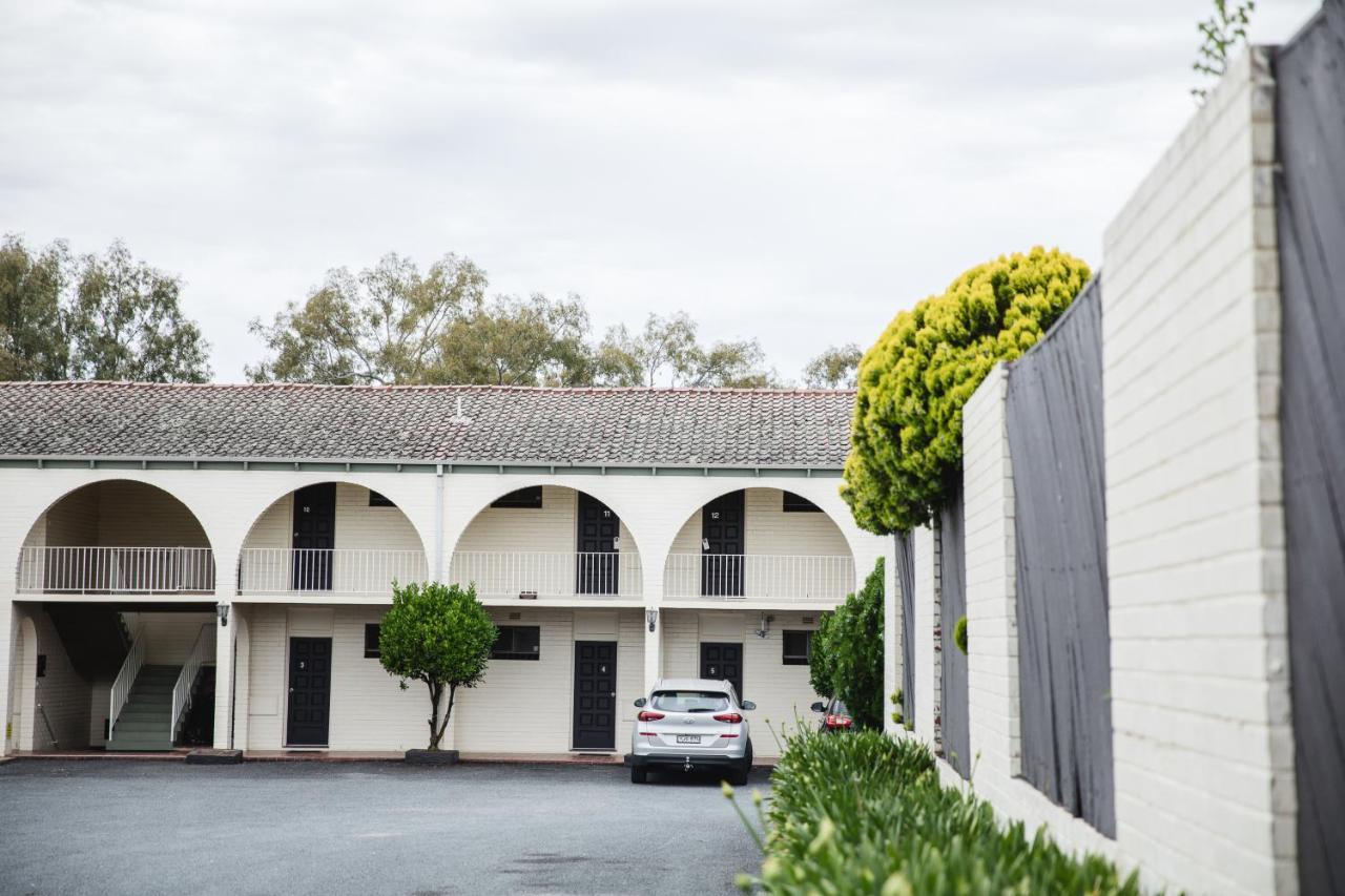 Harriet House Tumut Motel Eksteriør billede