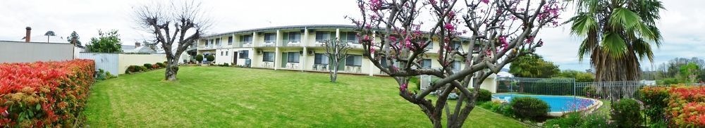 Harriet House Tumut Motel Eksteriør billede